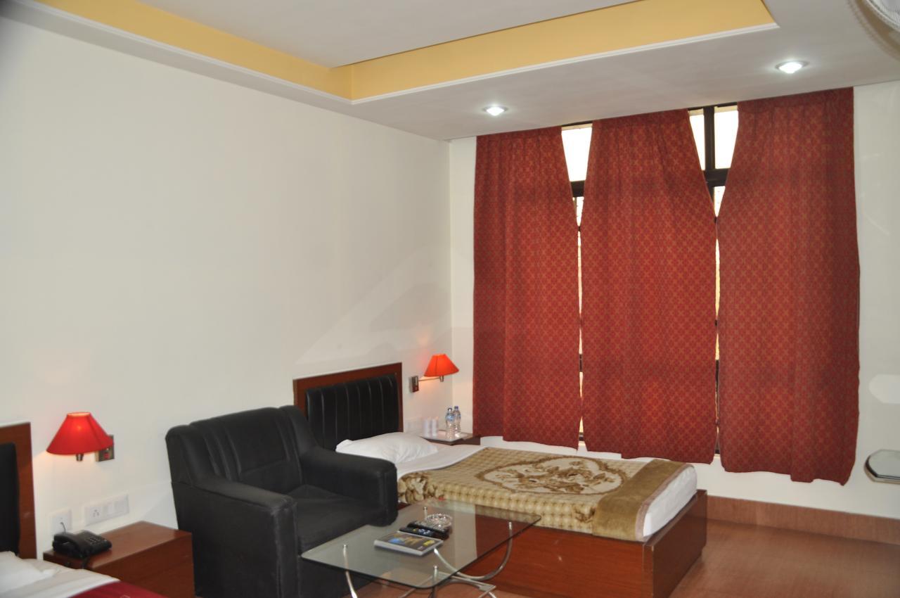 Hotel Dooars Mountain Alipur Duar Buitenkant foto