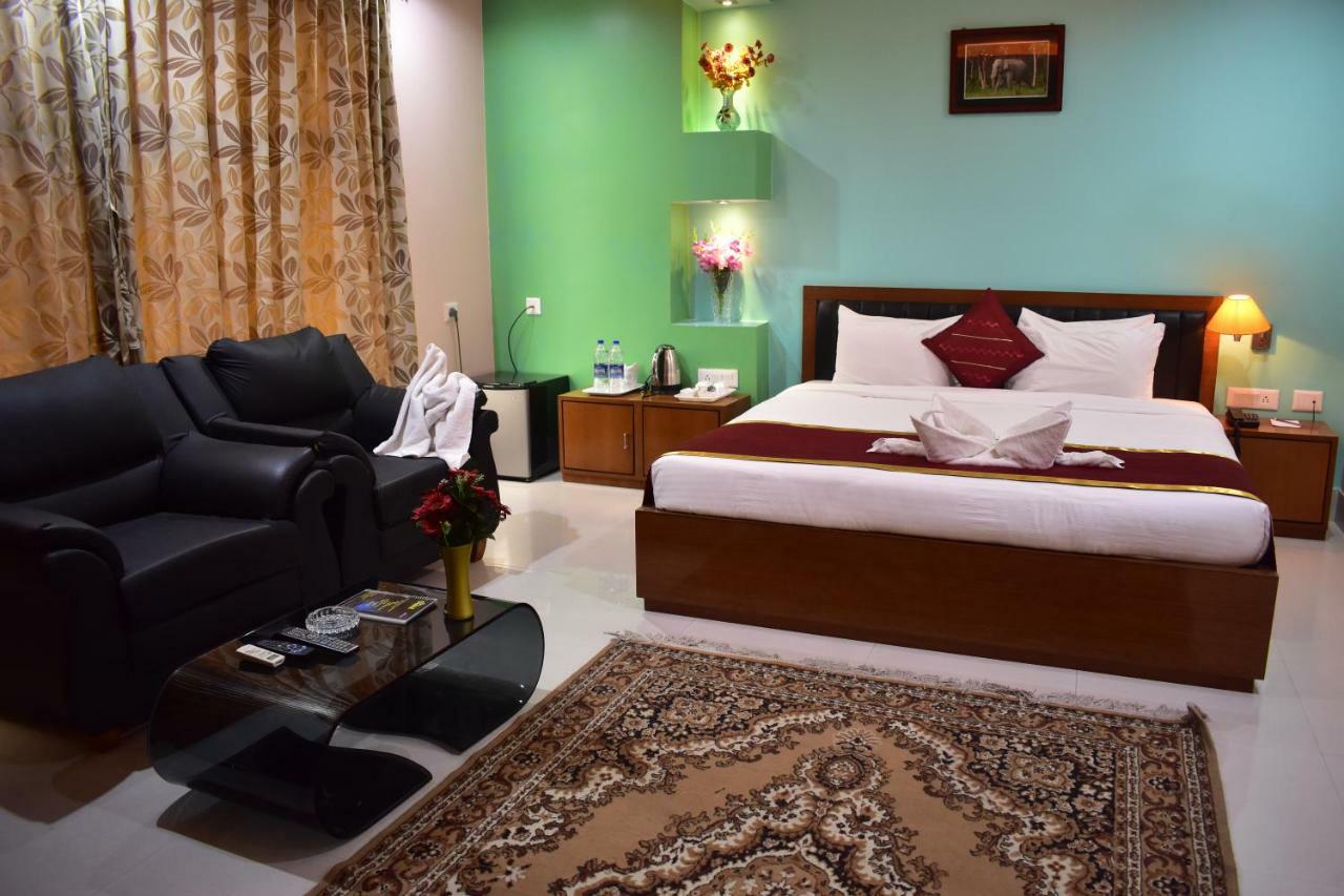 Hotel Dooars Mountain Alipur Duar Buitenkant foto